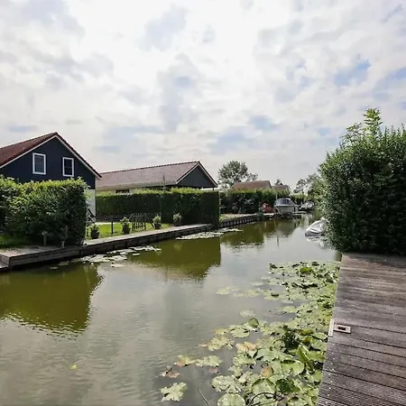 Vakantiewoning De Waterlelie Wervershoof