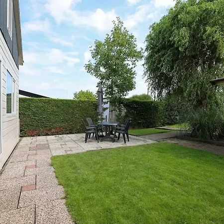 Vakantiewoning De Waterlelie * Wervershoof